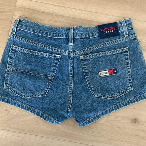 Tommy Hilfiger Jeans Denim Shorts - Picture 2 of 6